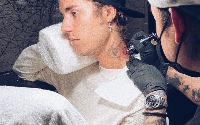Justin Bieber Gets New Neck Tattoo In Honor Of Latest Single