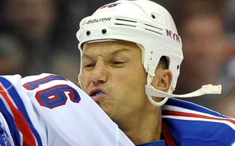 NHL Player Sean Avery Smashes Man’s Car Mirror In Outrageous Incident