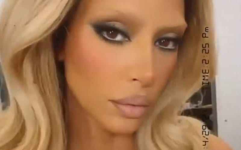 Kim Kardashian Transforms Into Blonde Bombshell With Bleached Eyebrows