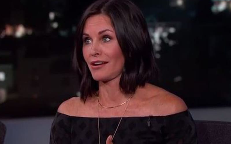 Courtney Cox Did Not Enjoy Shooting Iconic ‘Friends’ Fountain Scene At All
