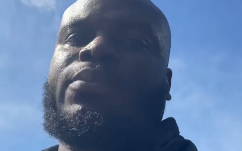 UFC Fighter Derrick Lewis Catches Thief Breaking Into His Truck & Knocks Him Out