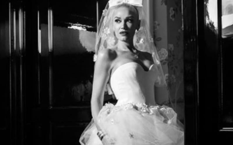 First Look at Gwen Stefani’s Incredible Wedding Dress