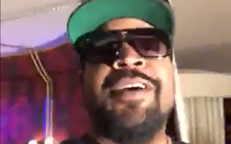 Ice Cube Predicts Conor McGregor Will Knock Out Dustin Poirier