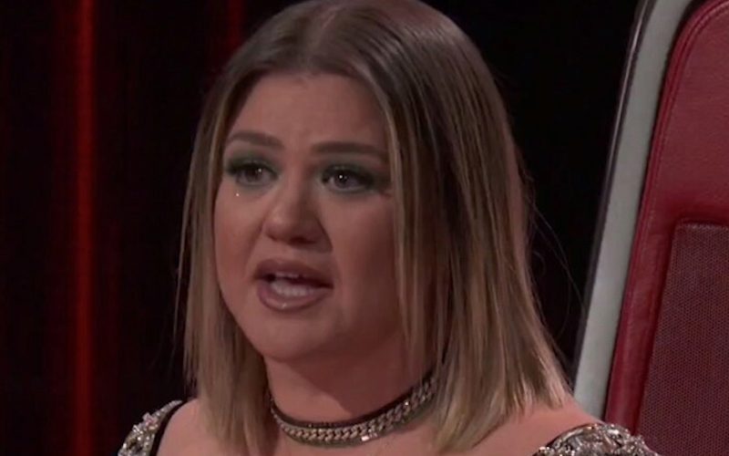 Kelly Clarkson Ordered To Pay Ex-Husband $200k A Month In Spousal Support