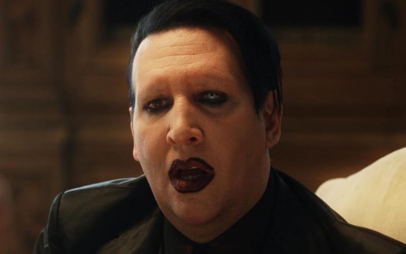 Marilyn Manson Turns Himself In On Charges