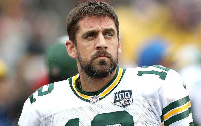 Aaron Rodgers Complains About Sleeping In Hotel Bed Before Packers Home Games