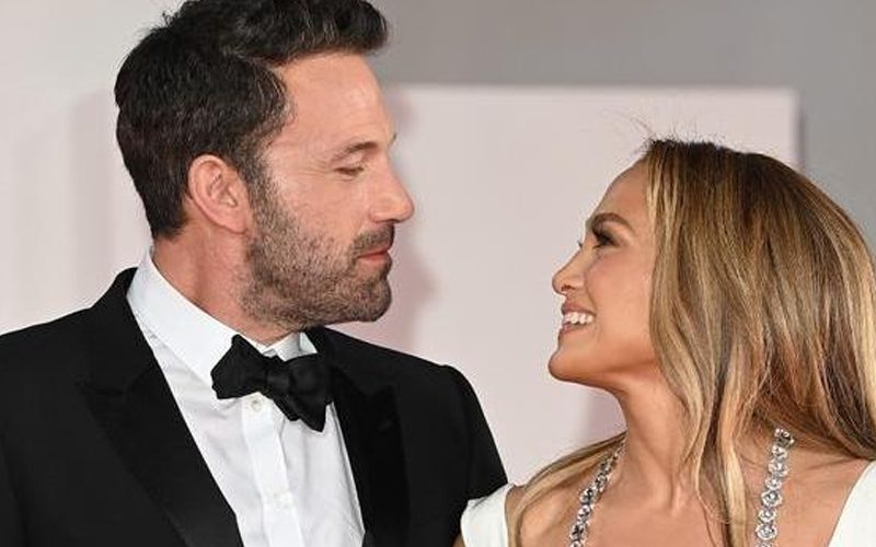 Ben Affleck & Jennifer Lopez Marriage Rumors Pick Up In A Big Way