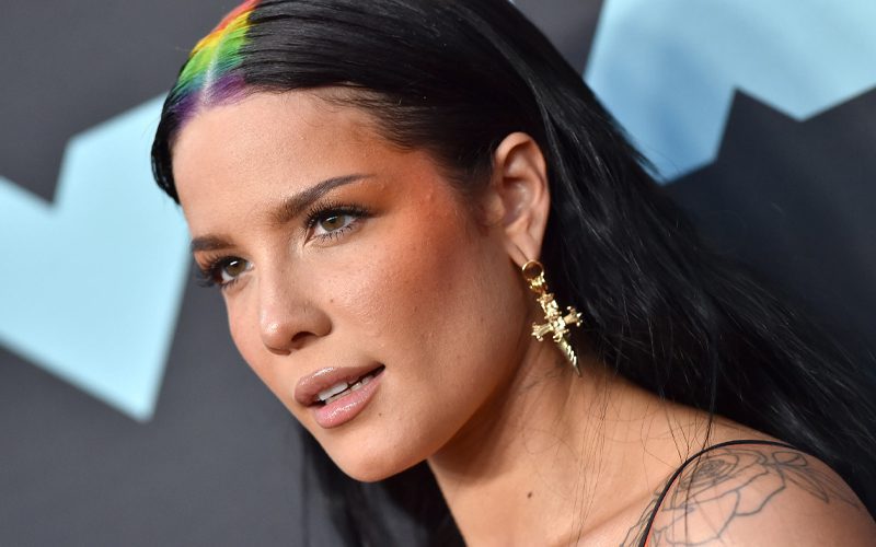 Halsey Called Out For Humiliating Strippers