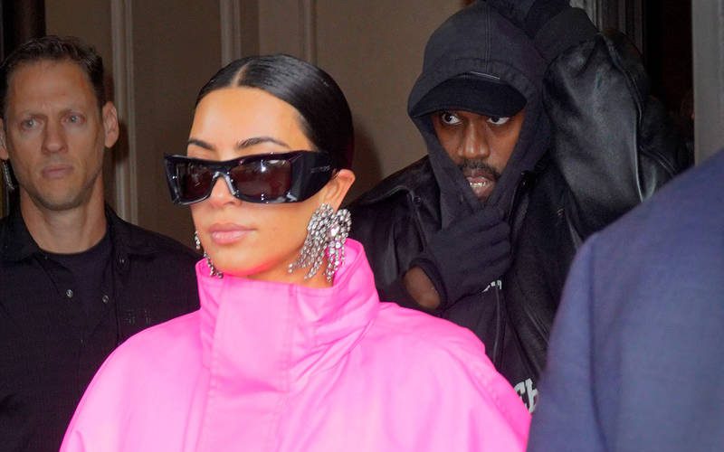 Kanye West Escorts Kim Kardashian To SNL Hosting Gig