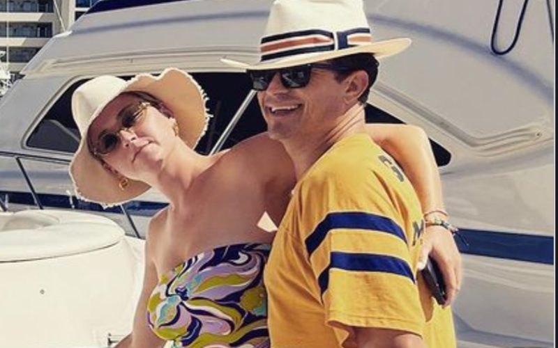 Katy Perry Celebrates Birthday In Mexico with Orlando Bloom and Friends