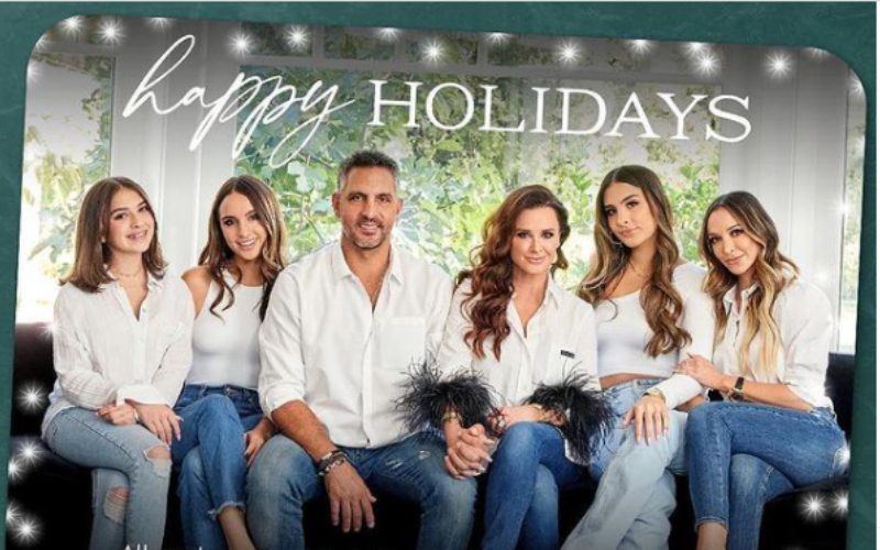 Kyle Richards Shocks Fans With Her Family’s Holiday Card