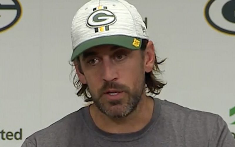 Aaron Rodgers Is Considering Medical Procedure For Toe Injury