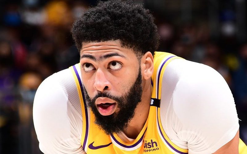 Anthony Davis Was Violently Sick Before Lakers Game