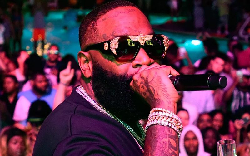 Fan Proposes To Rick Ross During Concert