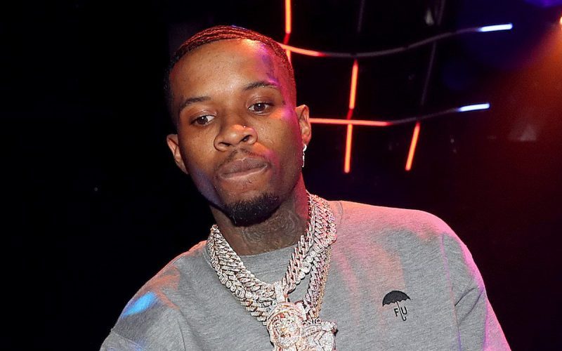 Tory Lanez Rants About Artists Who Don’t Take Photos With Fans
