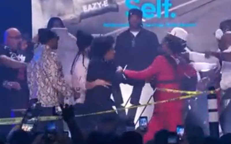 Fight Breaks Out On Stage During Three 6 Mafia & Bone Thugs-N-Harmony Verzus Battle