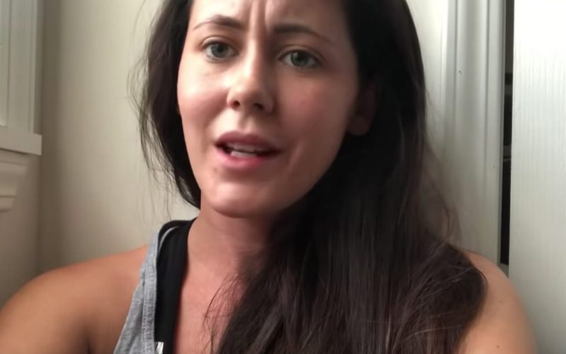 Teen Mom Fans Call Out Jenelle Evans’ Missing Teeth