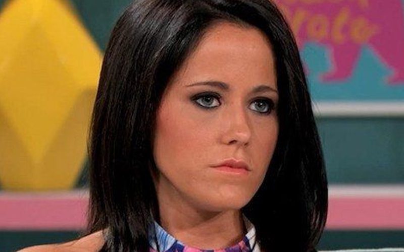 Jenelle Evans Dragged By Fans For Allegedly Faking Neurological Issue
