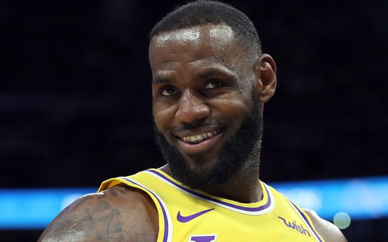 LeBron James Trolls His Haters Who Thought He Was Finished
