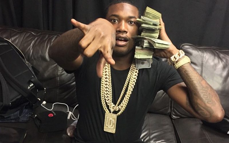 Meek Mill Donates Over $500k For The Holidays
