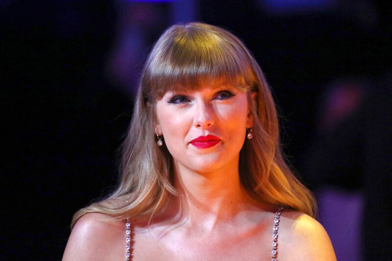 Taylor Swift Fires Back At Claim She Doesn’t Write Her Own Songs