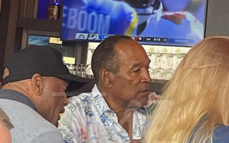 O.J. Simpson Spotted At Florida Bar Post-Parole Watching NFL Playoff Game
