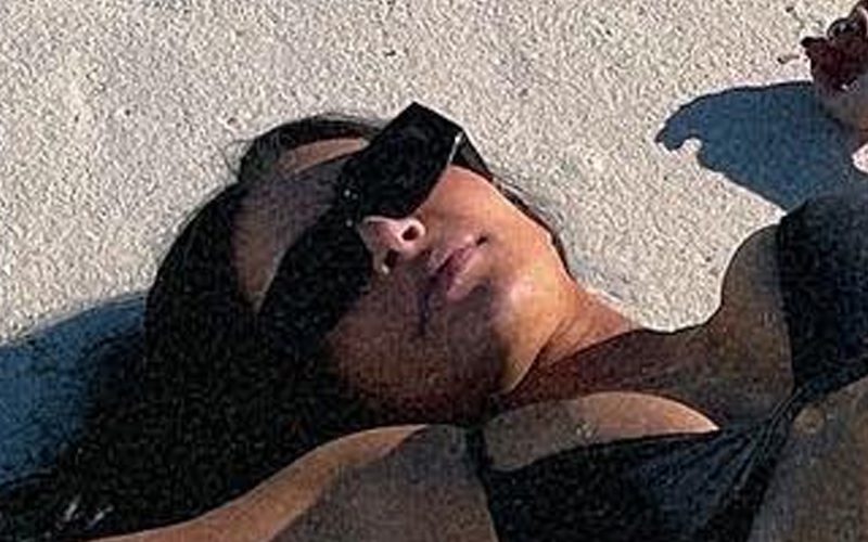 Kim Kardashian Shows Off Stunning Figure In Black Bikini Beach Photo Drop