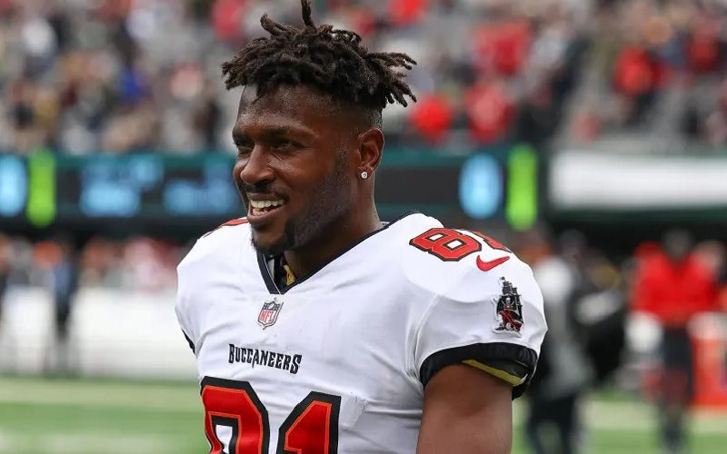 Antonio Brown Trolls Tampa Bay Buccaneers After Playoff Loss