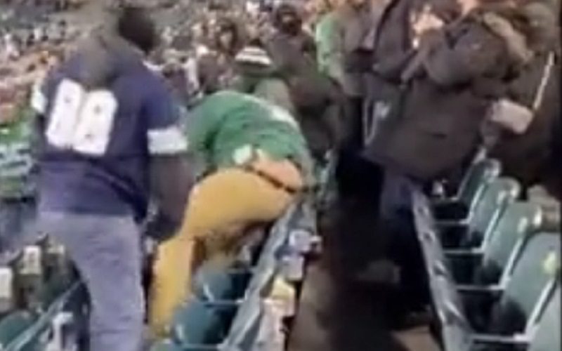 Dallas Cowboys Fan Lays Out Philadelphia Eagles Fan In Chaotic Stadium Fight