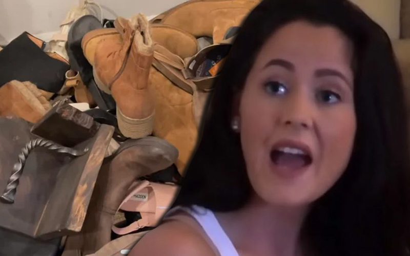 Teen Mom Fans Drag Jenelle Evans’ Incredibly Messy Shoe Closet