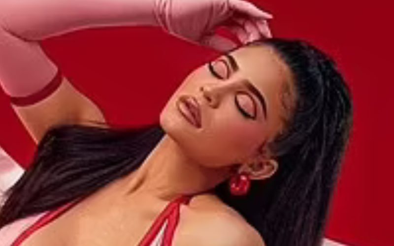 Kylie Jenner Shares Jaw-Dropping Preview From Valentine’s Day Shoot