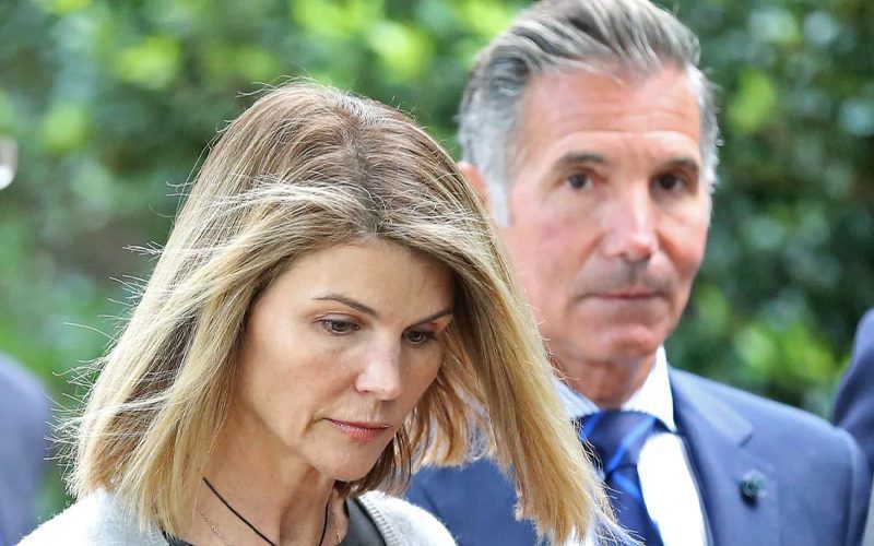 Lori Loughlin & Mossimo Giannulli Robbed For $1 Million Worth Of Jewelry
