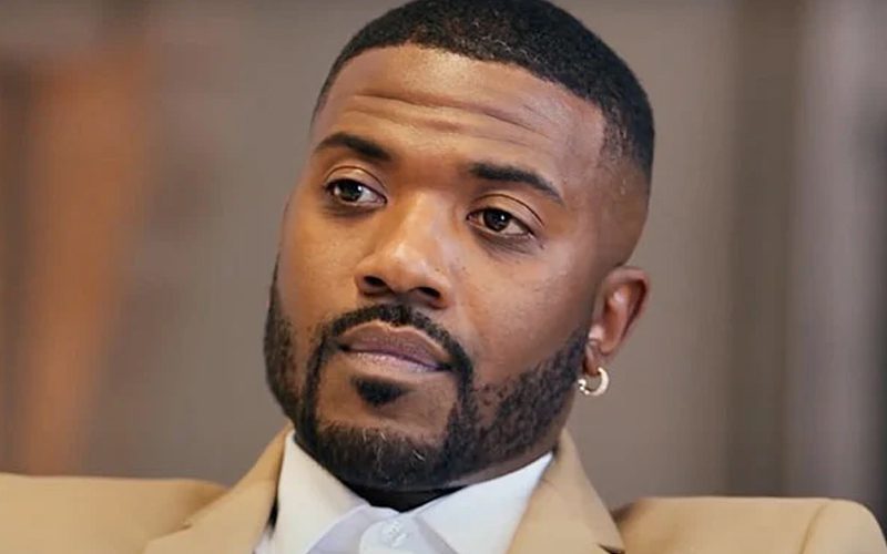 Ray J Offers To Fly Out Girl Who Sends Him The Freakiest Photo