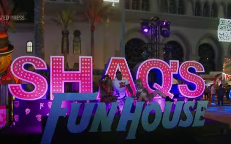 Shaq’s Fun House Draws Big Crowd With Lil Wayne For Super Bowl Week