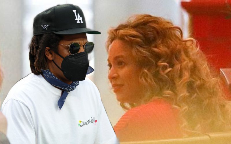 Jay-Z & Beyoncé Have Dinner In LA With Sasha Obama