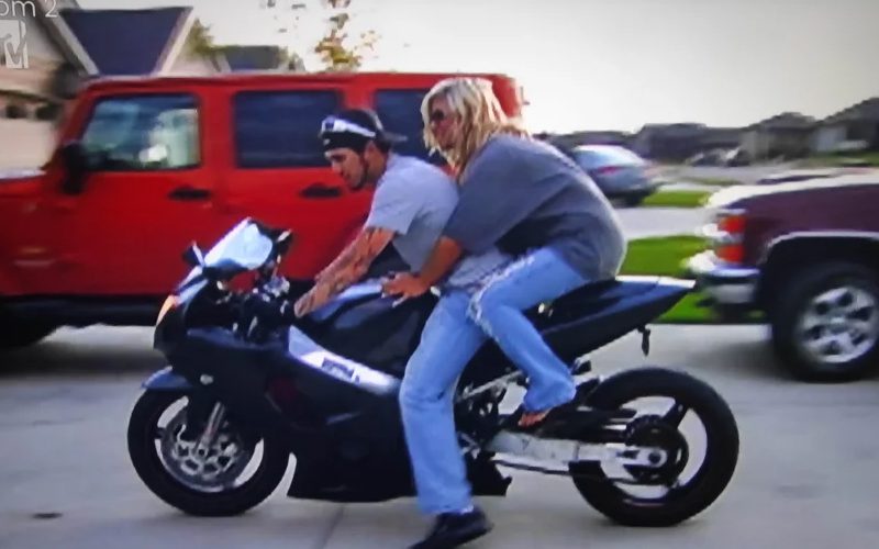 Teen Mom Fans Troll Chelsea Houska & Adam Lind For Riding Motorcycle Without Helmets