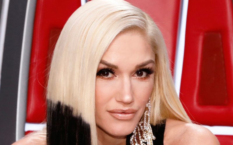 Gwen Stefani Has Fans Upset After Opening A Facebook Group