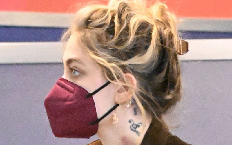 Paris Jackson Spotted With Massive Hickey On Her Neck While Traveling