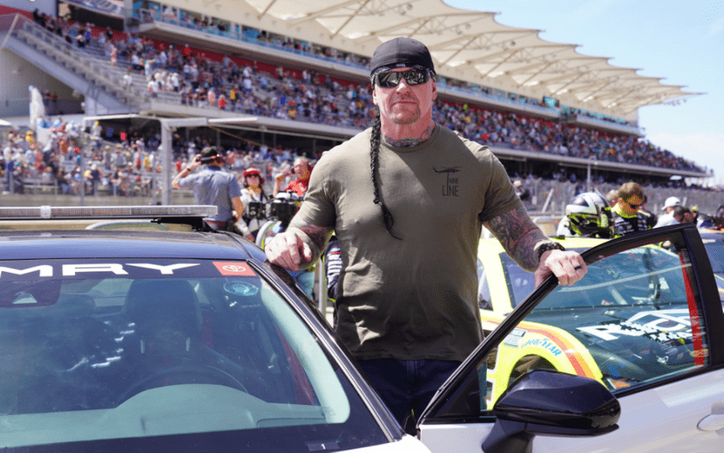 The Undertaker Drives Pace Car In NASCAR Cup Series Race