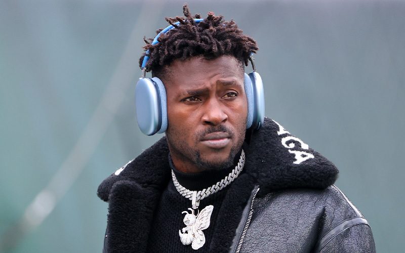 Antonio Brown Will Only Have Ankle Surgery If An NFL Team Wants Him