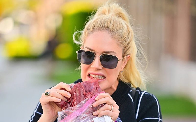 Heidi Montag caught eating bison heart as part of raw meat diet