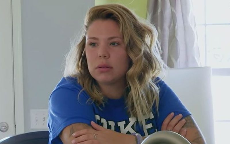 Teen Mom Fans Drag Kailyn Lowry For Sharing Right Wing Misinformation