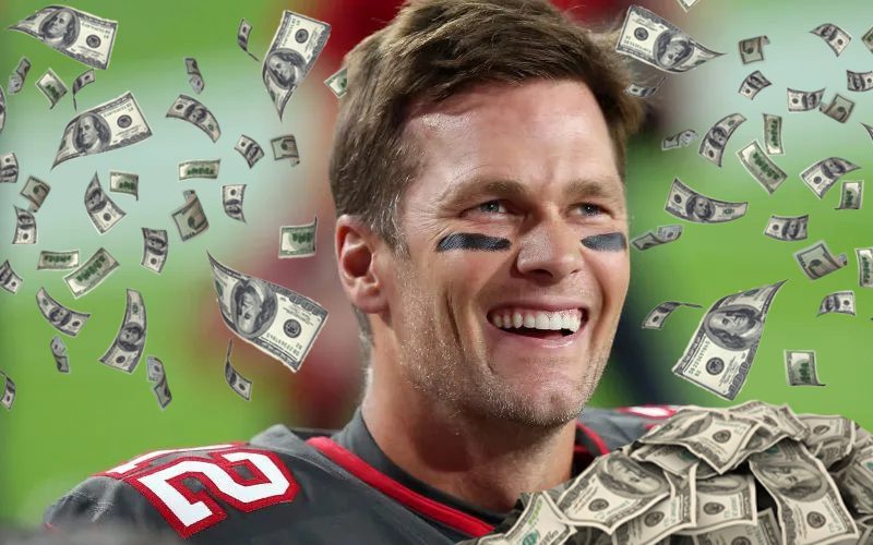 Tom Brady Offers To Help Fan Who Bought His Last Touchdown Ball For $500k