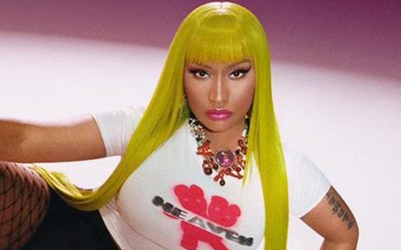 Nicki Minaj Stuns In Fishnet Stockings & Yellow Hair