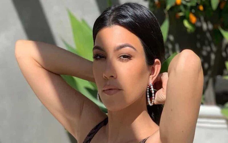 Kourtney Kardashian’s Fans Give Her Props For Unedited Photos