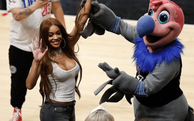 Saweetie Steals The Show At LA Lakers’ Game
