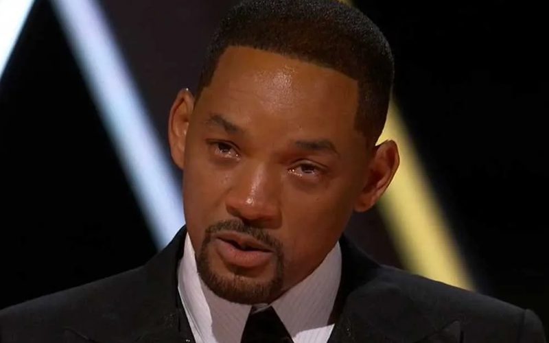 Will Smith Refused When Asked To Leave The Oscars After Slapping Chris Rock