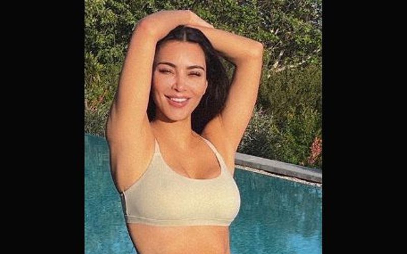 Kim Kardashian Denies That She Photoshopped Her Belly Button In Recent Picture