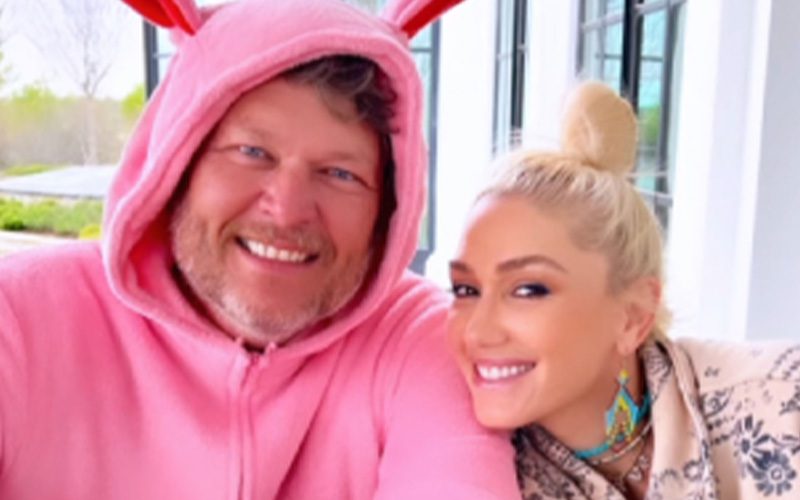 Blake Shelton Goes All Out Dressing Up As Easter Bunny