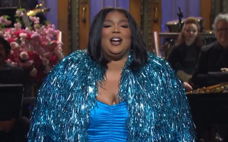 Lizzo Jokes About Being Pregnant With Chris Evans’ Baby Yet Again On SNL